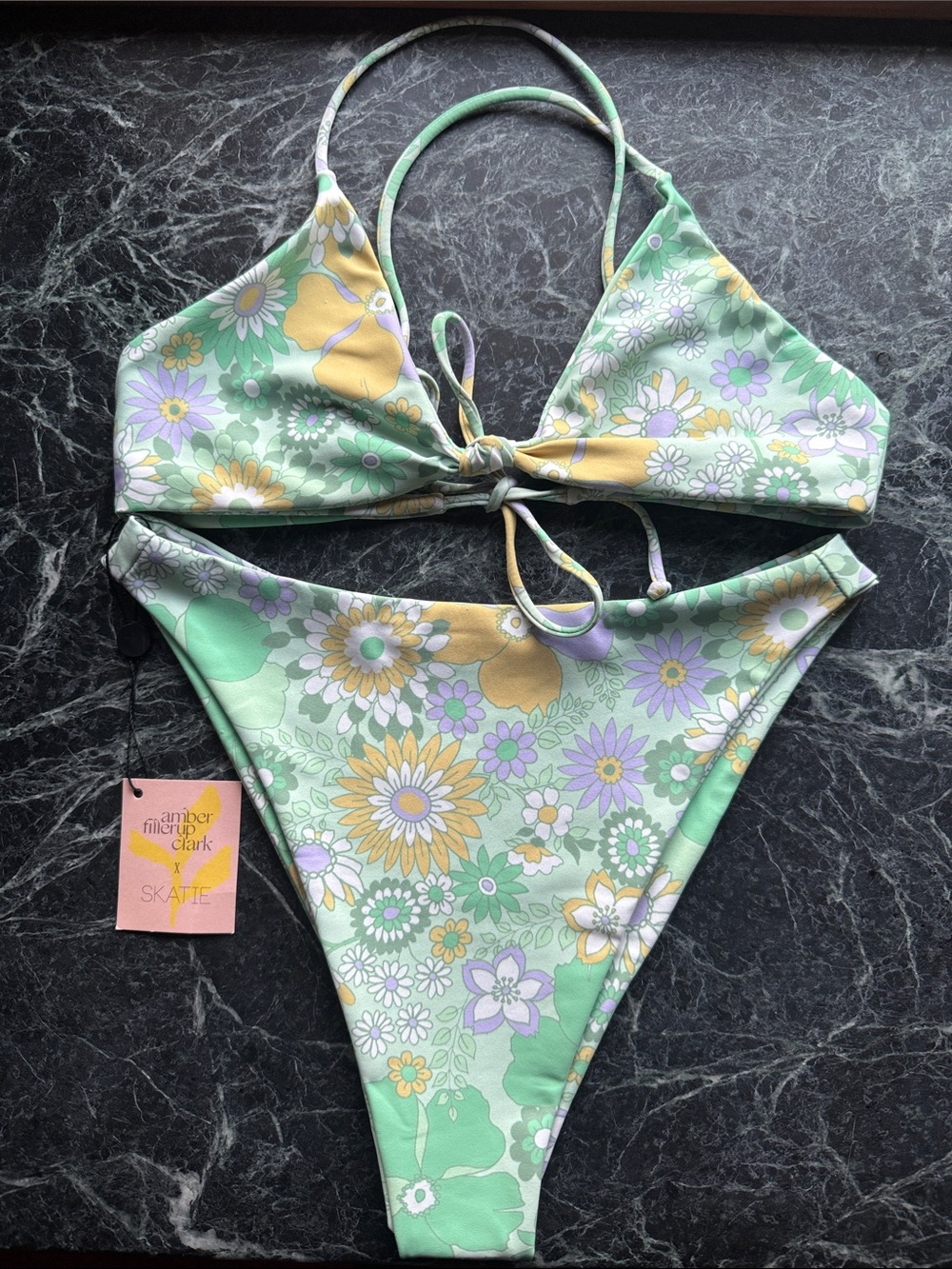 Skatie Bikini Set in Haleiwa - Picture 1 of 3